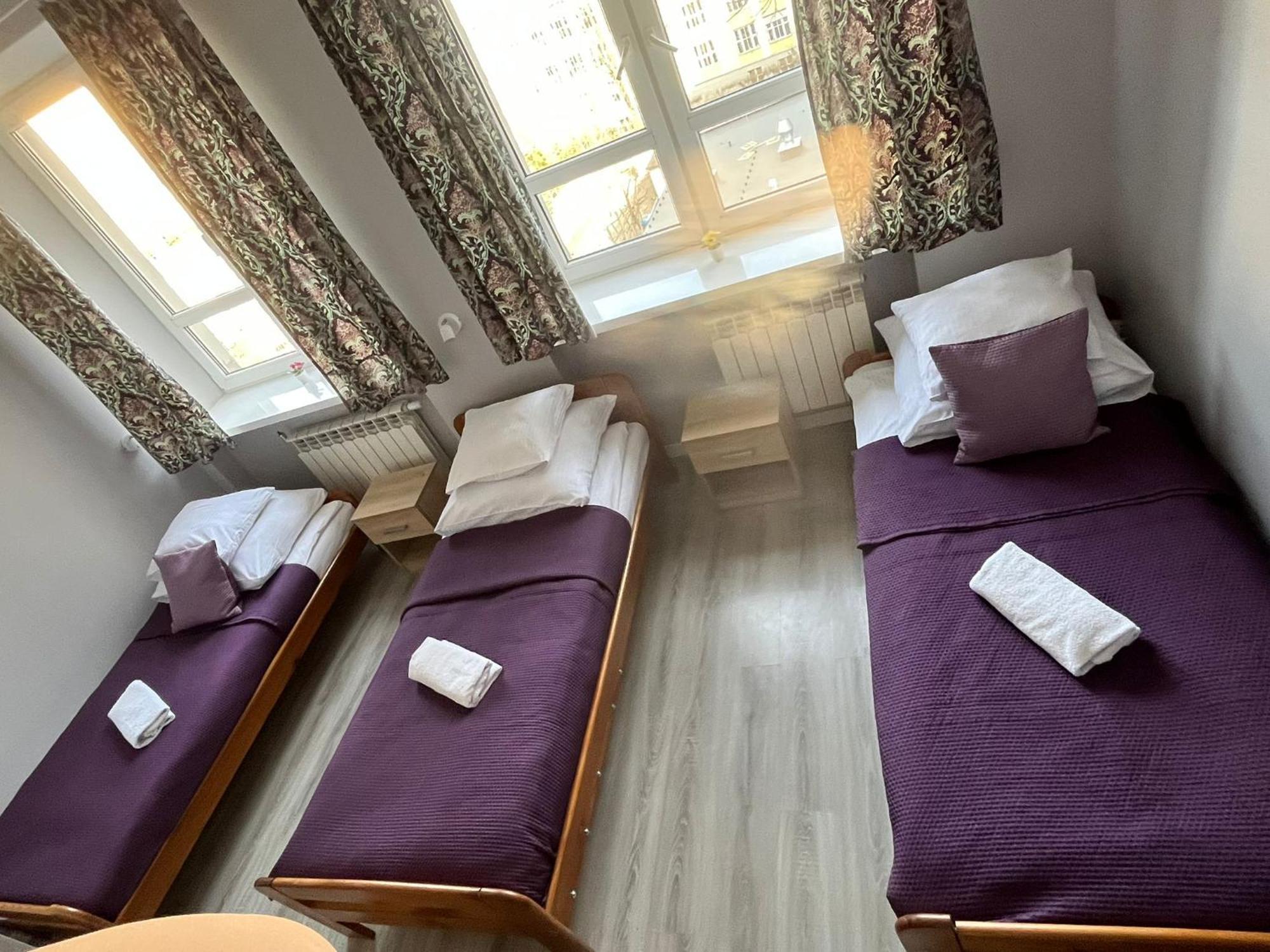 Pokój Trzyosobowy typu Comfort z prysznicem